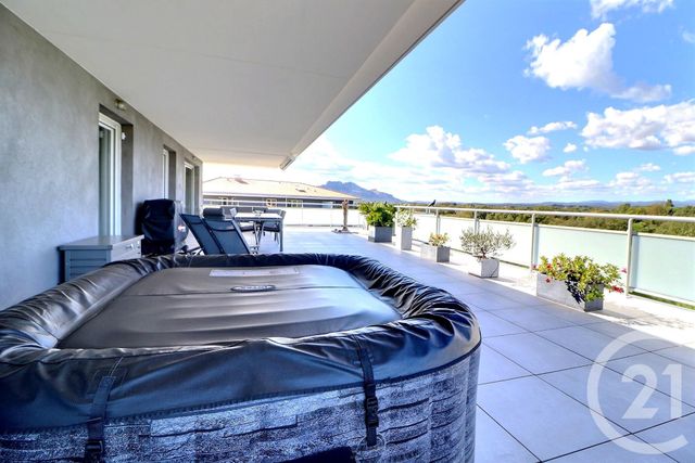 Appartement T5 à vendre - 5 pièces - 105.06 m2 - PUGET SUR ARGENS - 83 - PROVENCE-ALPES-COTE-D-AZUR - Century 21 Sud Habitat