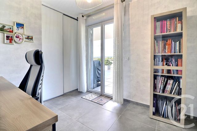 Appartement T5 à vendre - 5 pièces - 105.06 m2 - PUGET SUR ARGENS - 83 - PROVENCE-ALPES-COTE-D-AZUR - Century 21 Sud Habitat