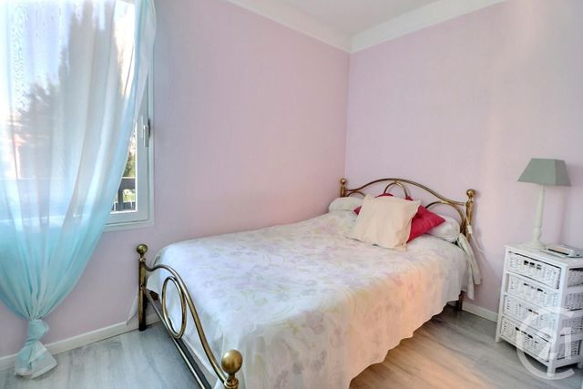 Appartement T2 à vendre - 2 pièces - 29.0 m2 - ST RAPHAEL - 83 - PROVENCE-ALPES-COTE-D-AZUR - Century 21 Sud Habitat