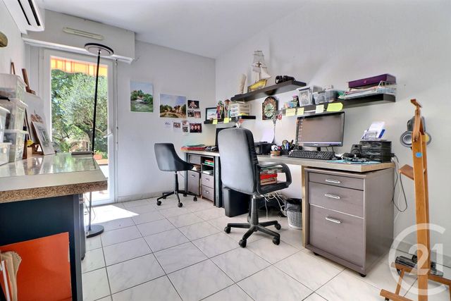 Appartement T4 à vendre - 4 pièces - 104.53 m2 - ST RAPHAEL - 83 - PROVENCE-ALPES-COTE-D-AZUR - Century 21 Sud Habitat