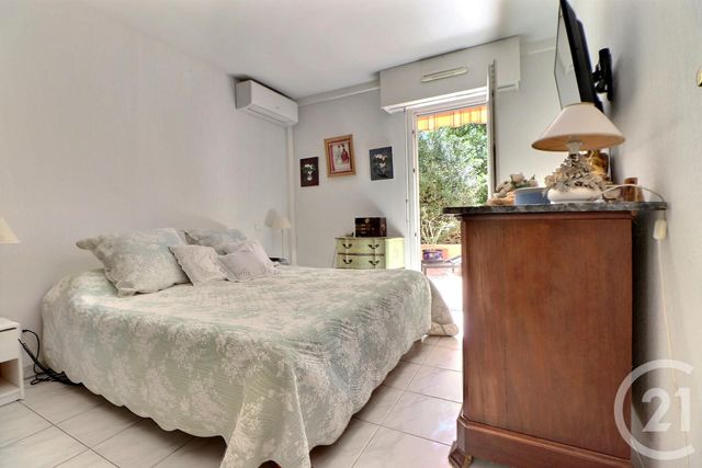 Appartement T4 à vendre - 4 pièces - 104.53 m2 - ST RAPHAEL - 83 - PROVENCE-ALPES-COTE-D-AZUR - Century 21 Sud Habitat