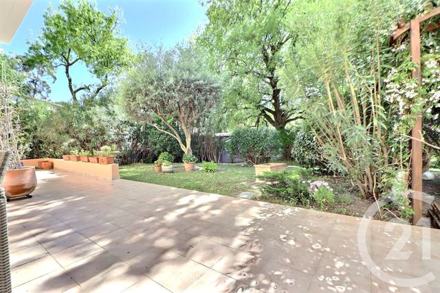 Appartement T4 à vendre - 4 pièces - 104.53 m2 - ST RAPHAEL - 83 - PROVENCE-ALPES-COTE-D-AZUR - Century 21 Sud Habitat