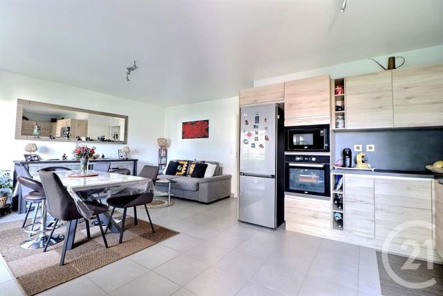 Appartement T2 à vendre - 2 pièces - 53.0 m2 - ST RAPHAEL - 83 - PROVENCE-ALPES-COTE-D-AZUR - Century 21 Sud Habitat
