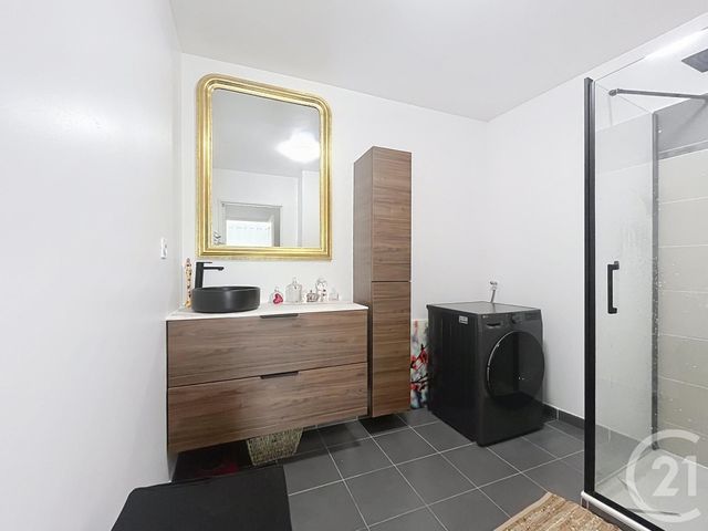 Appartement T2 à vendre - 2 pièces - 52.6 m2 - ST RAPHAEL - 83 - PROVENCE-ALPES-COTE-D-AZUR - Century 21 Sud Habitat