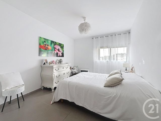 Appartement T2 à vendre - 2 pièces - 52.6 m2 - ST RAPHAEL - 83 - PROVENCE-ALPES-COTE-D-AZUR - Century 21 Sud Habitat