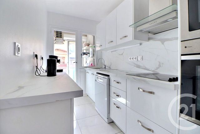Appartement F3 à vendre - 3 pièces - 64.72 m2 - ST RAPHAEL - 83 - PROVENCE-ALPES-COTE-D-AZUR - Century 21 Sud Habitat