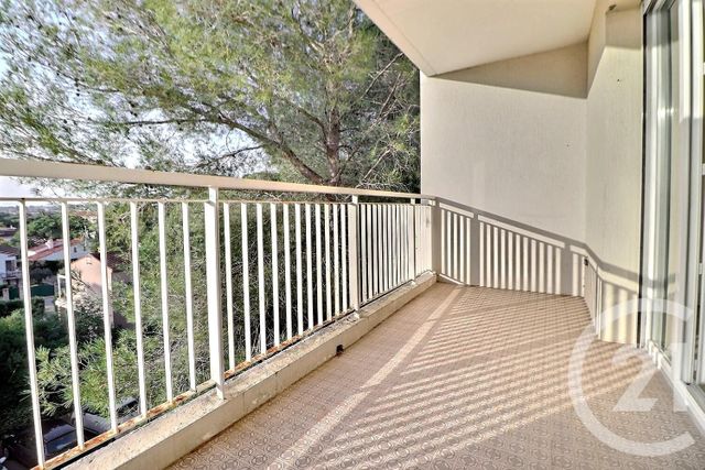 Appartement T3 à vendre - 3 pièces - 61.3 m2 - ST RAPHAEL - 83 - PROVENCE-ALPES-COTE-D-AZUR - Century 21 Sud Habitat