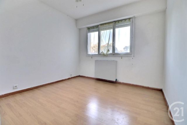 Appartement T3 à vendre - 3 pièces - 61.3 m2 - ST RAPHAEL - 83 - PROVENCE-ALPES-COTE-D-AZUR - Century 21 Sud Habitat