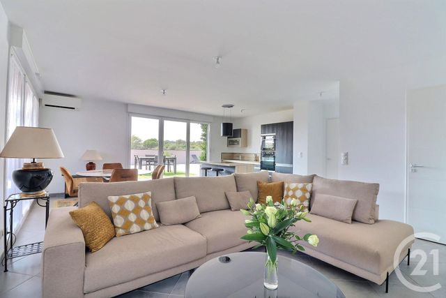 Appartement T4 à vendre - 4 pièces - 86.91 m2 - FREJUS - 83 - PROVENCE-ALPES-COTE-D-AZUR - Century 21 Sud Habitat