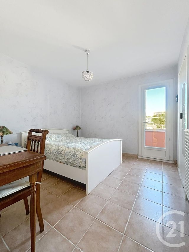 Appartement T3 à vendre - 3 pièces - 67.0 m2 - FREJUS - 83 - PROVENCE-ALPES-COTE-D-AZUR - Century 21 Sud Habitat
