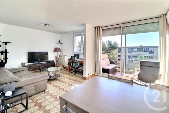 Appartement T4 à vendre - 4 pièces - 83.28 m2 - FREJUS - 83 - PROVENCE-ALPES-COTE-D-AZUR - Century 21 Sud Habitat