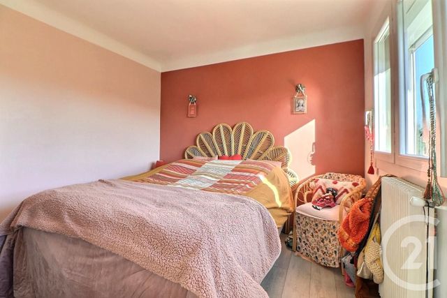 Appartement T4 à vendre - 4 pièces - 69.82 m2 - ST RAPHAEL - 83 - PROVENCE-ALPES-COTE-D-AZUR - Century 21 Sud Habitat