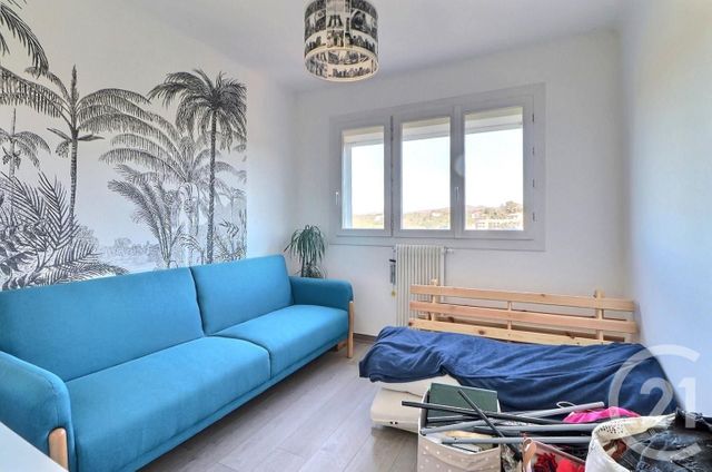 Appartement T4 à vendre - 4 pièces - 69.82 m2 - ST RAPHAEL - 83 - PROVENCE-ALPES-COTE-D-AZUR - Century 21 Sud Habitat