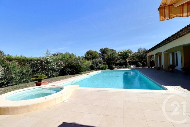 Afficher la photo en grand maison à vendre - 6 pièces - 230.0 m2 - ST RAPHAEL - 83 - PROVENCE-ALPES-COTE-D-AZUR - Century 21 Sud Habitat
